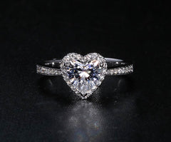 Geneviève Diamond Ring 120ec