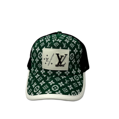 Hat-1053