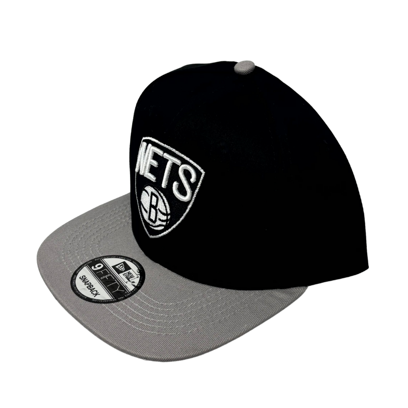 Hat-1016