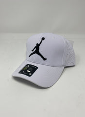 Hat-1548