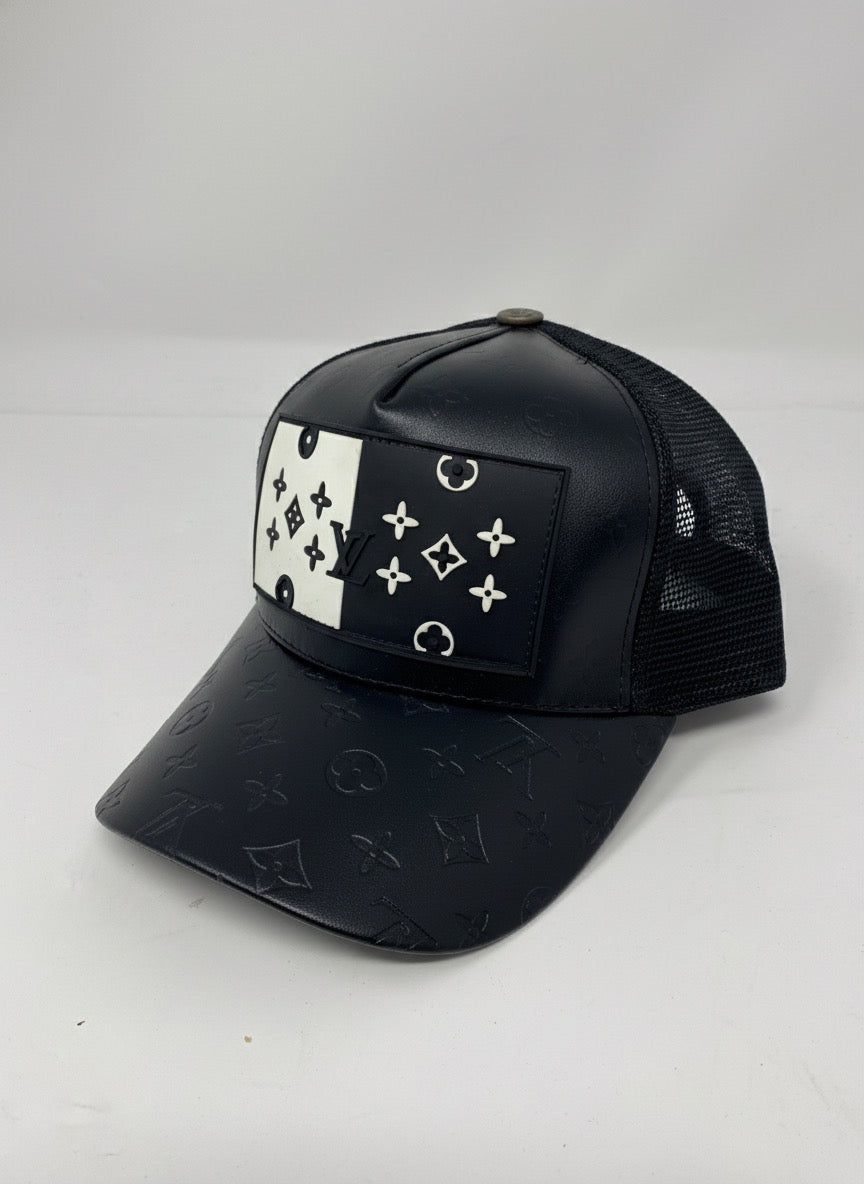 Hat-1529