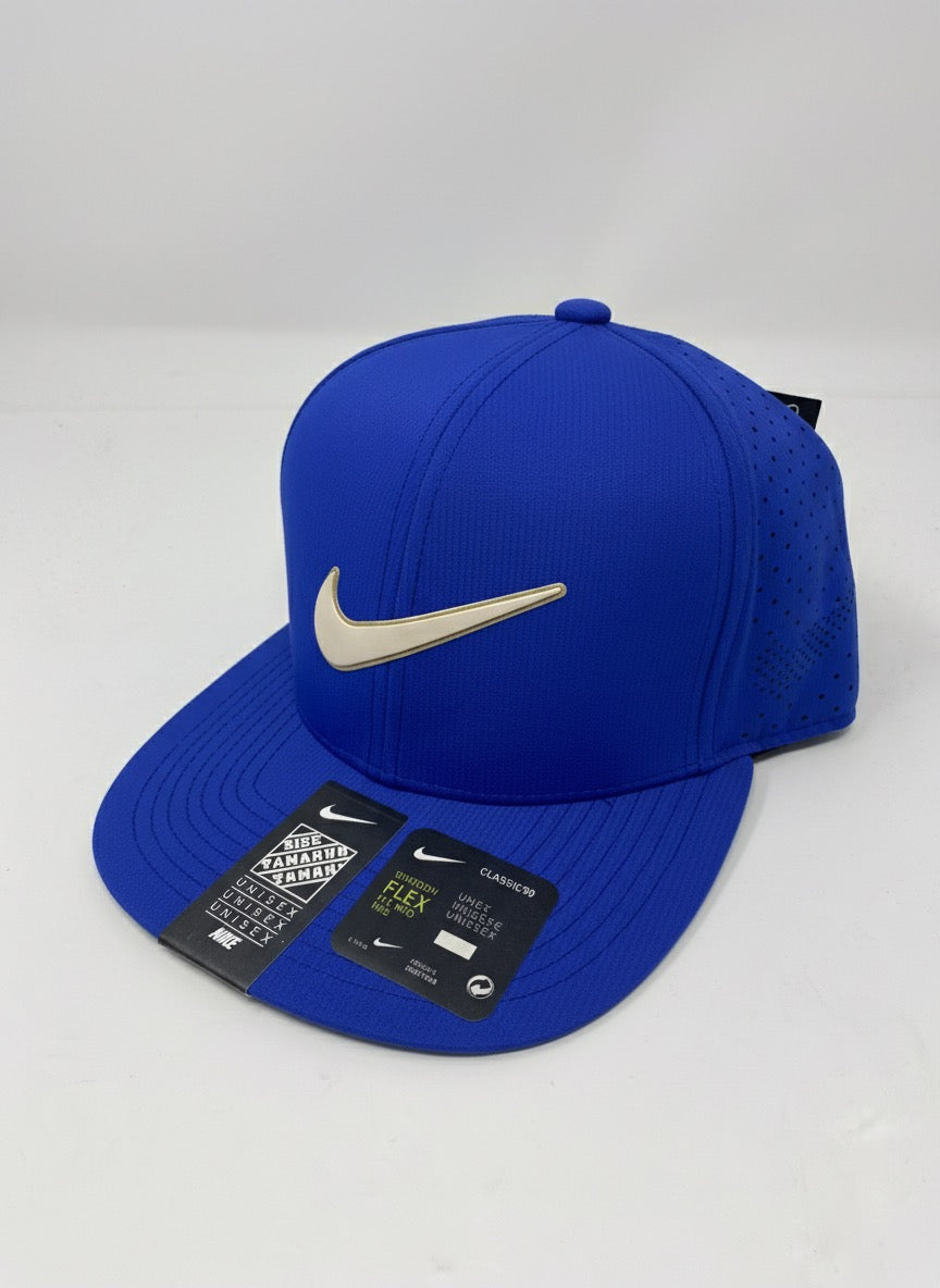 Hat-1497